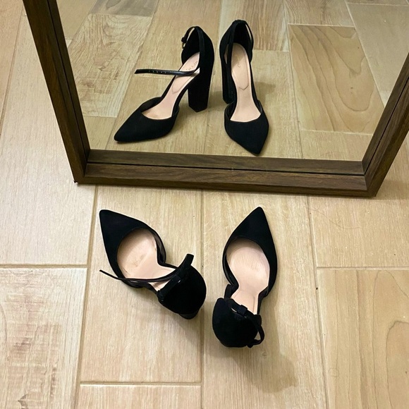 Aldo Shoes - ALDO black velvet heel